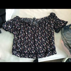 American Eagle Top
